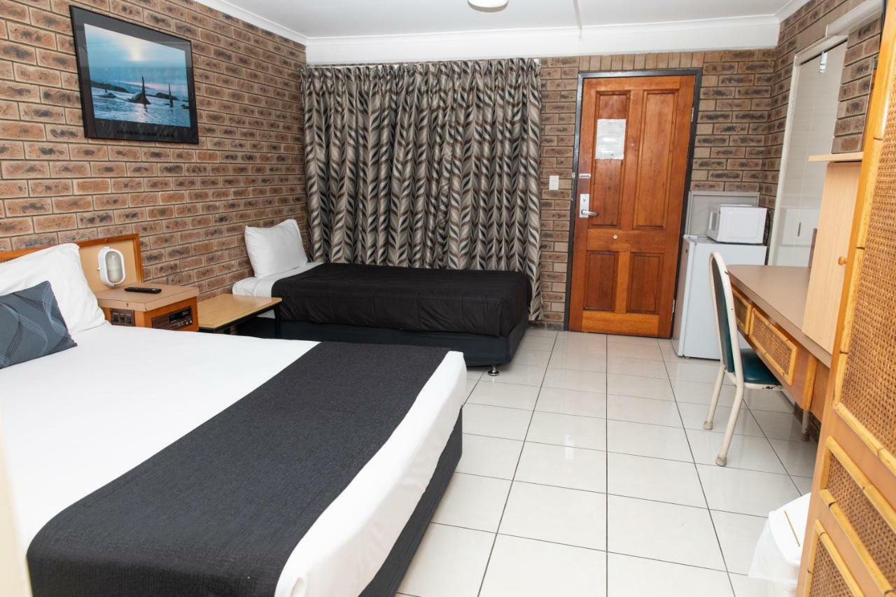 Lantern Motor Inn Маккай Экстерьер фото